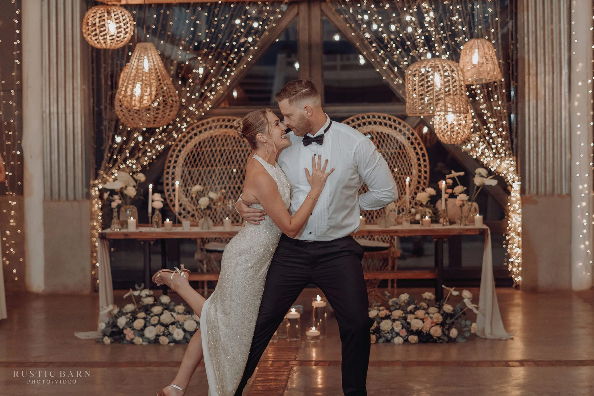 Candle and floral decor at Stable View wedding
