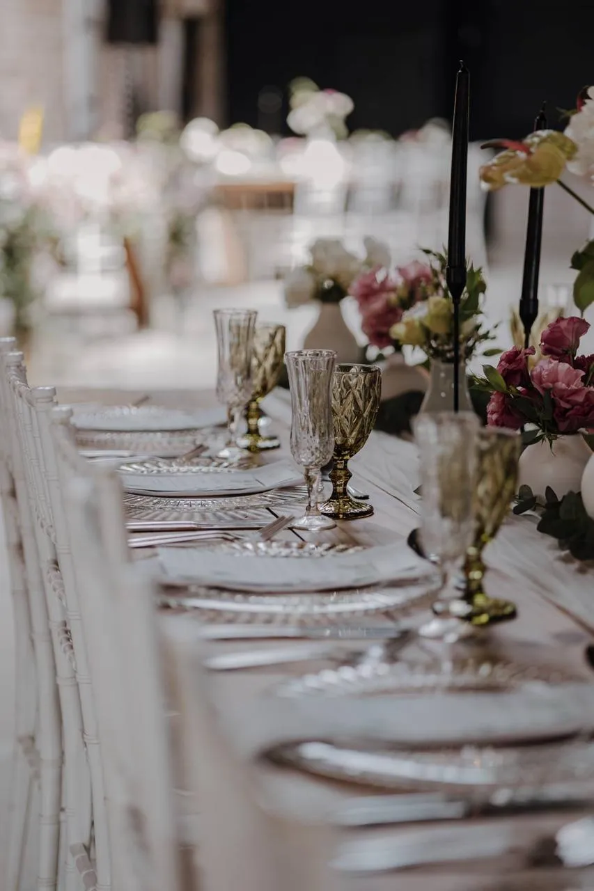 Candle and floral decor at The Barn at Redstone